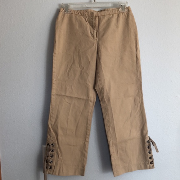 EXPRESS size 1/2 Capri Pants - Picture 3 of 7